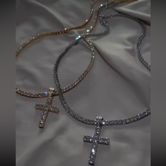 Iced Out Cross Pendant Tennis Rope Chain - Picture 1 of 8